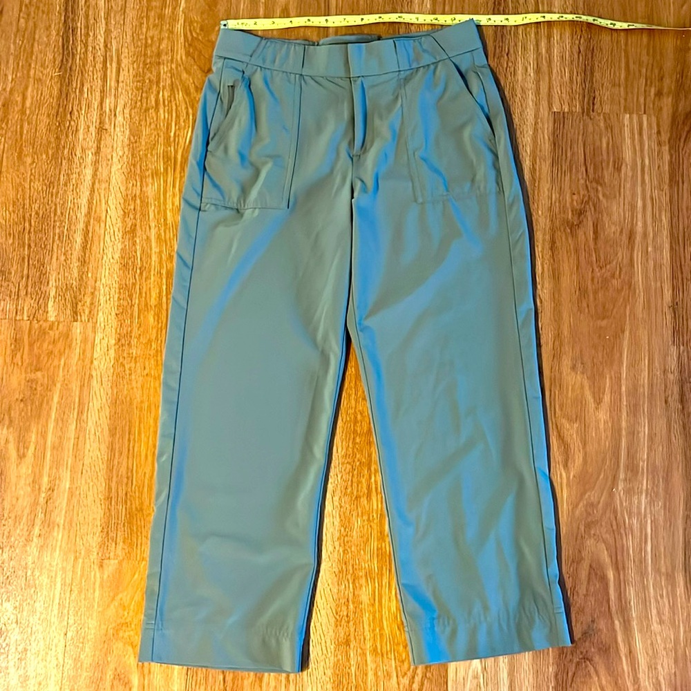 Athleta hike crop pants